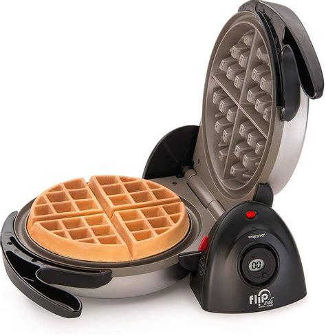 belgian waffle maker with removable plates